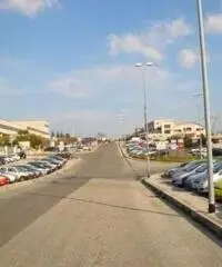 Vendita Capannone in via degli Olmetti Vendita Capannone in via degli Olmetti