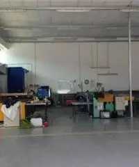 Vendita Capannone in via della produzione  17