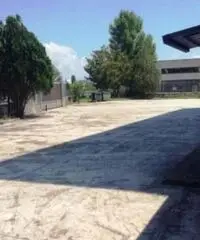 Vendita Capannone in via Isaac Newton