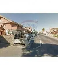 Vendita Laboratorio in Viale alla Marina