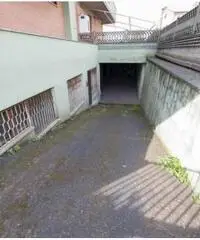 Vendita Magazzino in VIA LAURENTINA 219 Vendita Magazzino in VIA LAURENTINA 219