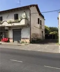 Vendita Magazzino in Via Emilia Romagna