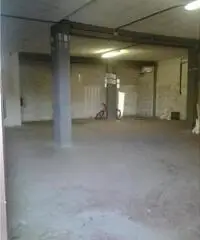 Vendita Magazzino in Via Calabria