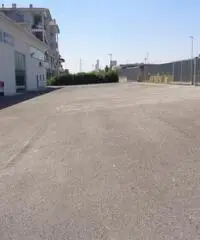 Vendita Negozio in Via Variante Tiberina