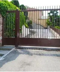 Rif: 016 - MAGAZZINO RISTRUTTURATO.