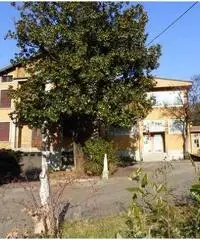 21531028-41 - Villa + capannone