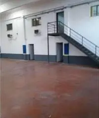 Affitto Capannone in via del commercio, 1/a