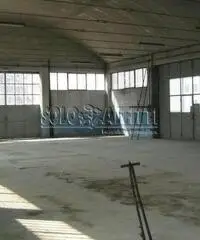 Pianello: Affitto Capannone in strada provinciale 360