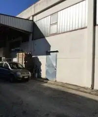 Vendita Laboratorio in via Tombesi, 9