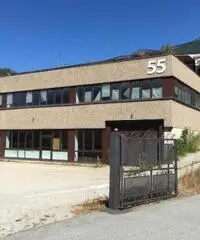 Vendita Capannone in Località Grand Chemin, 55