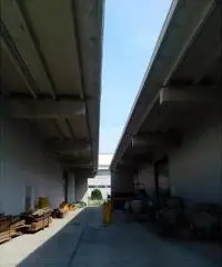 CAPANNONE di 2 vani e di 9000 mq (TELGATE) rif. 455C