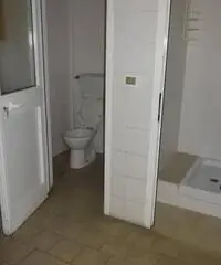 Quarto Inferiore: Affitto Capannone da 235mq