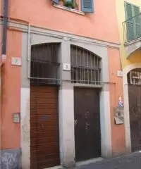 BRESCIA Vicolo del 'Anguilla n. 9 ex magazzino condonato abitativo da ristrutturare cod. 3.709 30-11