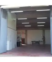 Capannone magazzino mq300 con terreno mq5000 uffici ecc