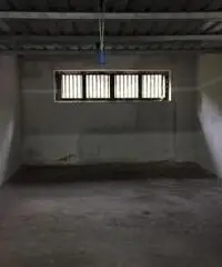 Vendita Magazzino in Via Modena