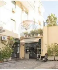 Vendita Magazzino in Via Proserpina