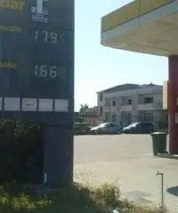 affitto magazzino capannone con piazzale carico e parcheggio uso commerciale uffici da 30 a 2000mq