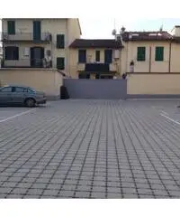 Vendita Magazzino in Via Vincenzo Monti