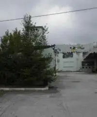 Capannone in Vendita a Cesena