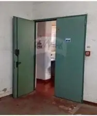 Rif: 21711152-79 - Genova Molassana vendesi capannone industriale / artigianale con posteggio! Rif: 21711152-79 - Genova Molassana vendesi capannone industriale / artigianale con posteggio!