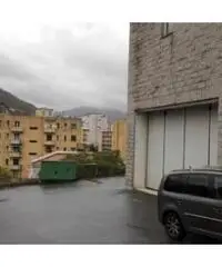 Vendita capannone mq. 450 - Zona Molassana