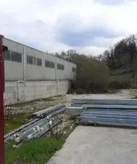 Affitto Magazzino in Via Sant Ippolito, s/n