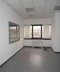 Affitto Capannone con ascensore