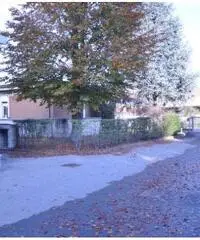 Affitto Capannone in Via Antonio Canova