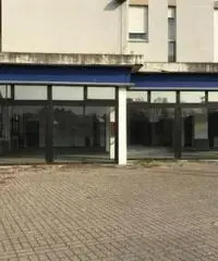 Affitto Capannone in via Sempione 184