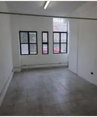 Affitto Capannone in via quasimodo