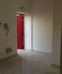 Capannone e Uffici - Via Cassanese