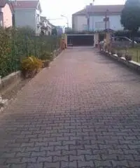 Cerchiate: Affitto Laboratorio in Via Fratelli Cervi