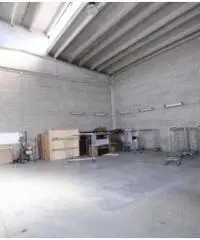 Lucernate: Affitto Capannone in Via Italo Calvino