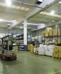 Mazzo: Affitto Capannone in Via Alcide De Gasperi