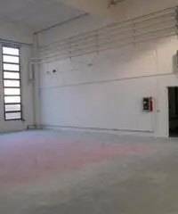 Mazzo: Affitto Capannone in Via Achille Grandi