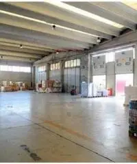 Vendita Capannone da 9000mq con ascensore