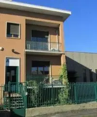 Vendita Capannone in via MIGLIOLI 5