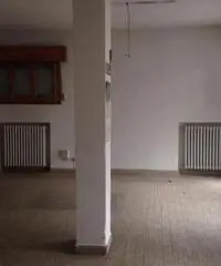 Affitto Magazzino da 165mq