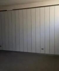 Affitto Magazzino in via monza 8