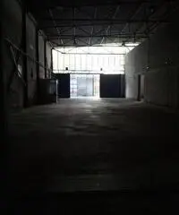 in affitto Privato capannone SAN.GIOV. A TEDUCCIO mq 700