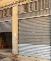 Magazzino in Affitto a Quarto