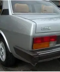 ALFA ROMEO Alfetta QUADRIFOGLIO ORO INIEZIONE MECC SPICA rif. 6989011