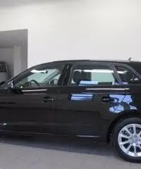 Audi A3 Audi A3 Sportback 1.6 TDI Attraction S tronic Navi Audi A3 Audi A3 Sportback 1.6 TDI Attraction S tronic Navi
