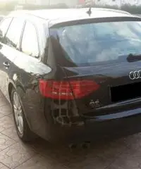 Audi A4 Avant 2.0TDI Advanced XENON NAVI PDC FATTURE TAGLI