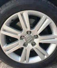 Audi A4 Avant 2.0TDI Advanced XENON NAVI PDC FATTURE TAGLI