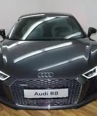 Audi R8 5.2 FSI V10 PLUS S-TRONIC MAGNETICRIDE CARBONIO Audi R8 5.2 FSI V10 PLUS S-TRONIC MAGNETICRIDE CARBONIO