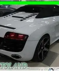 AUDI R8 Spyder 5.2 V10 FSI quattro R tronic*Xenon*pelle*na rif. 7171502 AUDI R8 Spyder 5.2 V10 FSI quattro R tronic*Xenon*pelle*na rif. 7171502