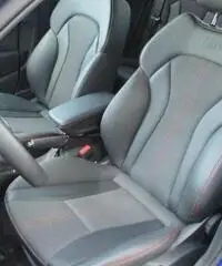 Audi S1 SPB 2.0TFSI quattro XENON NAVI MMI 18 KEYGO CRUISE Audi S1 SPB 2.0TFSI quattro XENON NAVI MMI 18 KEYGO CRUISE