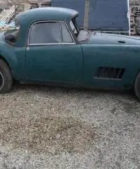 Auto d'epoca da restauro