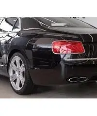 Bentley Flying Spur Bentley Flying Spur V8 Mulliner MY15 BENTLEY (Navi Bentley Flying Spur Bentley Flying Spur V8 Mulliner MY15 BENTLEY (Navi